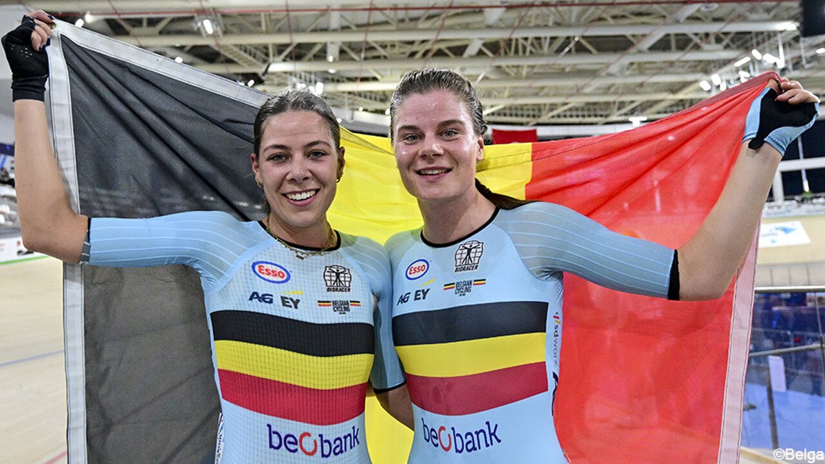 Na liefst 33 rondes op kop pakken Lotte Kopecky en Shari Bossuyt Europese titel ploegkoers: "We wilden ons amuseren"