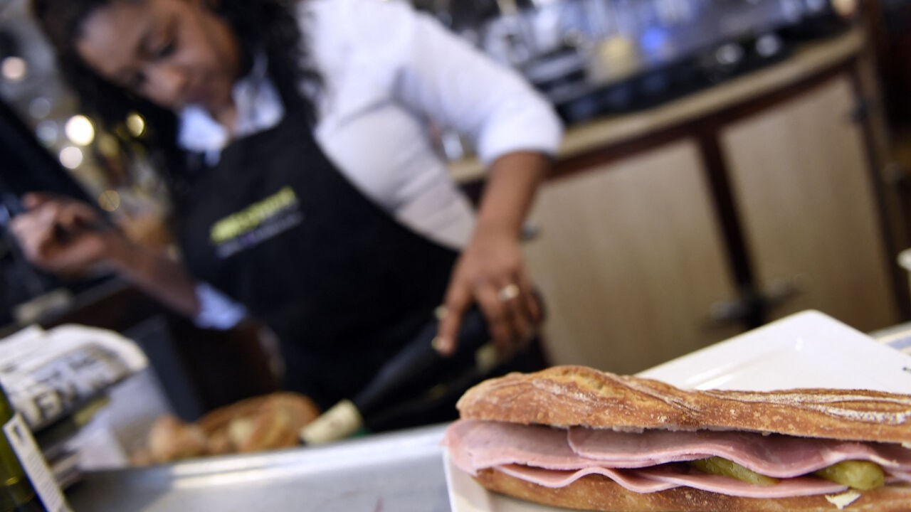 "Absurde btw-regels slecht voor vertrouwen in politiek": professor Michel Maus bezorgd over regeringsbeleid