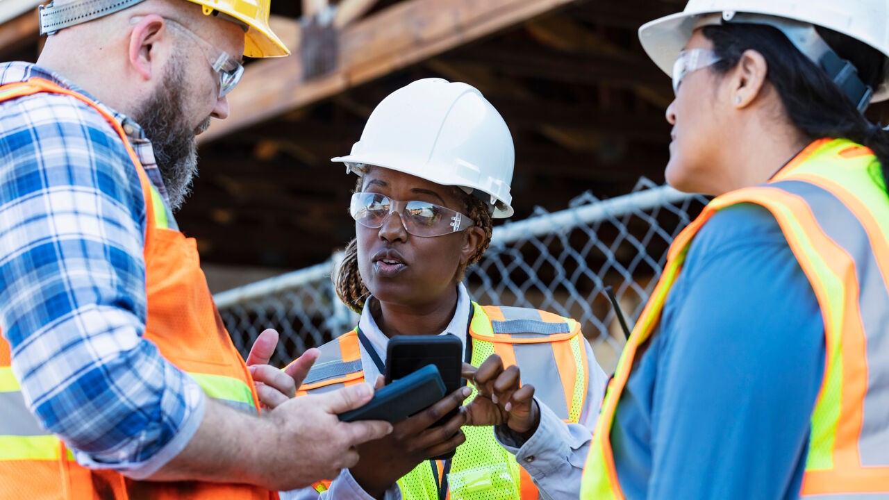 Denktank waarschuwt: streng migratiebeleid van federale regering ondermijnt eigen economie