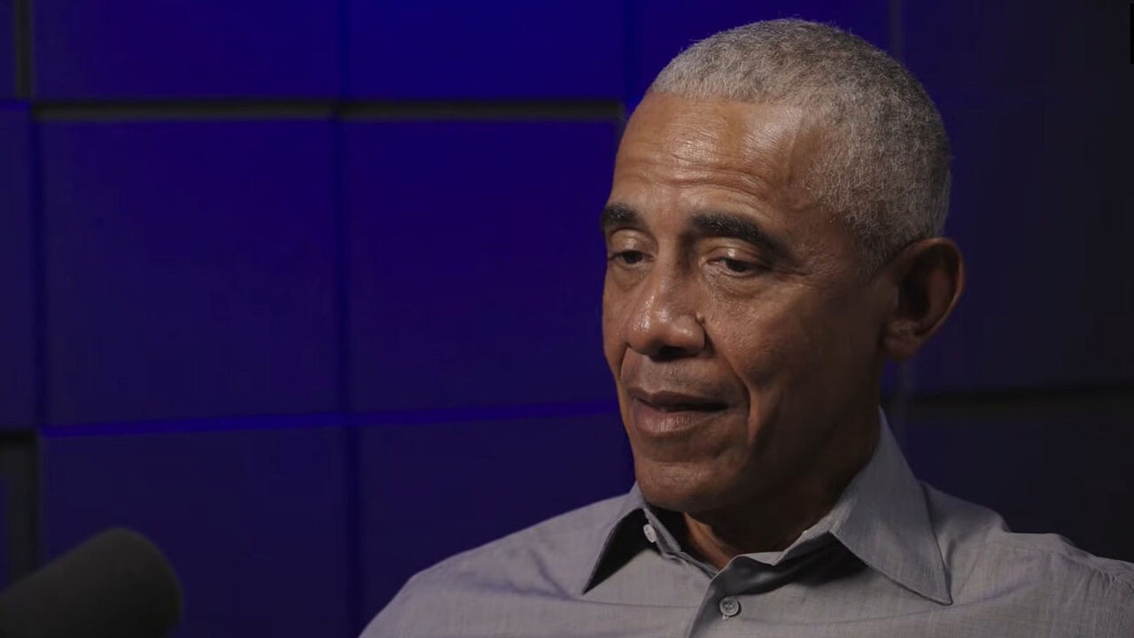 Obama spreekt voor het eerst over apenvideo van Trump: "Ooit moest je fatsoen hebben in dit ambt, dat zijn we kwijt"