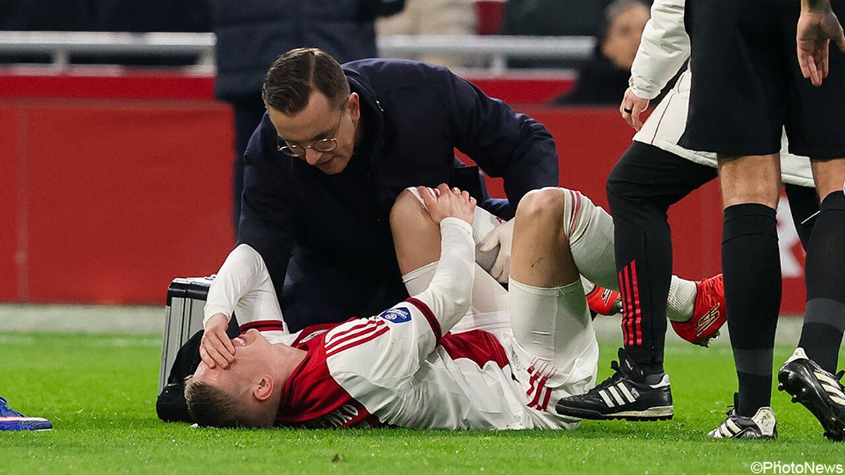 Seizoen van Ajax-aanwinst Oleksandr Zintsjenko zit er al op na debuut van 3 minuten