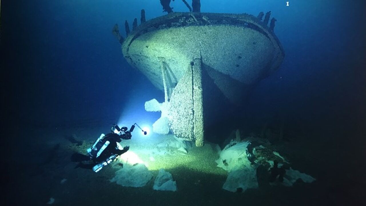 Wrakkenjager vindt na zoektocht van bijna 60 jaar wrak van luxestoomboot in Lake Michigan