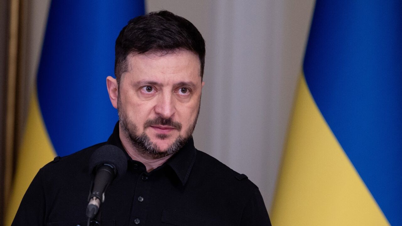 Zelensky kritisch voor opschorting van Amerikaanse sancties tegen Russische olie: "Is geld voor de oorlog"