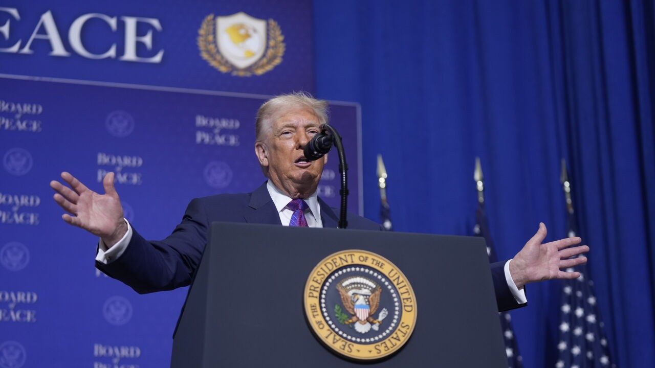 Trump wil binnen 10 dagen akkoord met Iran over nucleair programma "of slechte dingen zullen gebeuren"