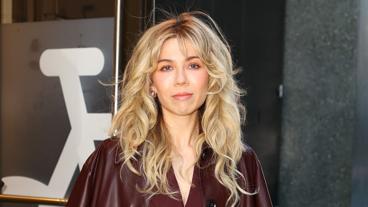 "Ik schrijf voor vrouwen, want mannen zijn stom": hoe Jennette McCurdy uitgroeide van kindsterretje tot bestsellerauteur