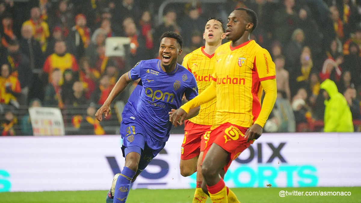 Is kentering ingezet voor Pocognoli? Monaco viert straffe comeback met 3 goals in 10 minuten tegen leider Lens