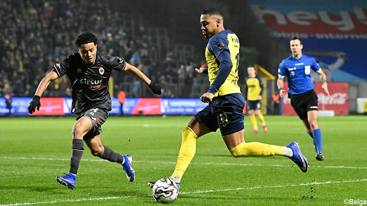 LIVE: Union springt kort voor de rust met flinke dosis meeval op voorsprong, domper voor Antwerp