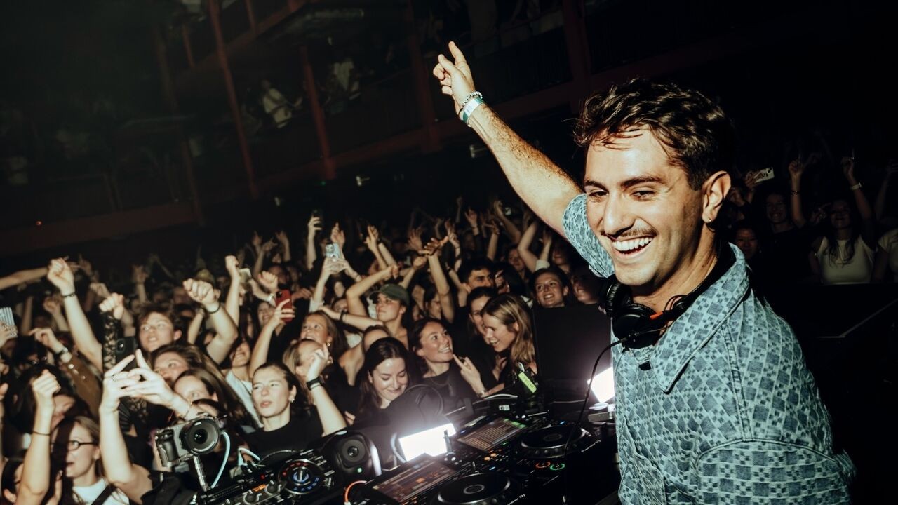 "Gebeurde tijdens slaapwandelen": Brusselse dj Odymel reageert op geruchten grensoverschrijdend gedrag