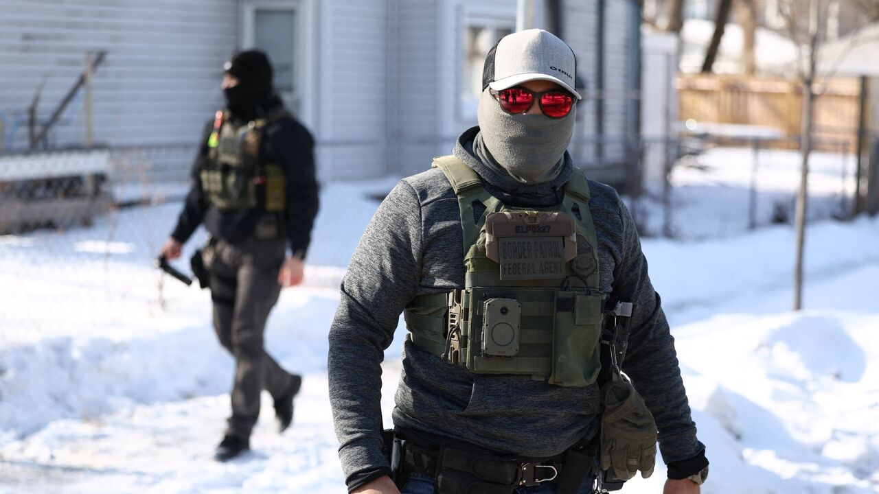 ICE-achtervolging in New Jersey eindigt in ongeval: 3 kinderen naar ziekenhuis, burgemeester hekelt "gevaarlijk" optreden