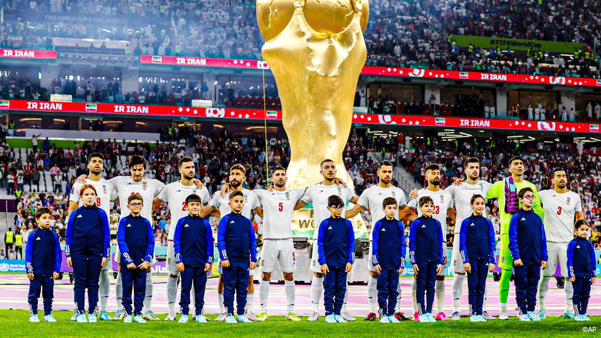 Iran stelt zelf eisen voor deelname aan WK voetbal, voorzitter trekt van leer tegen FIFA en Trump