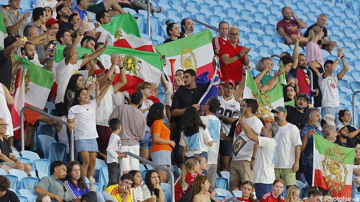 Na "beledigingen" in luchthaven maakten ze rechtsomkeer: Iraanse delegatie weigert FIFA-congres bij te wonen