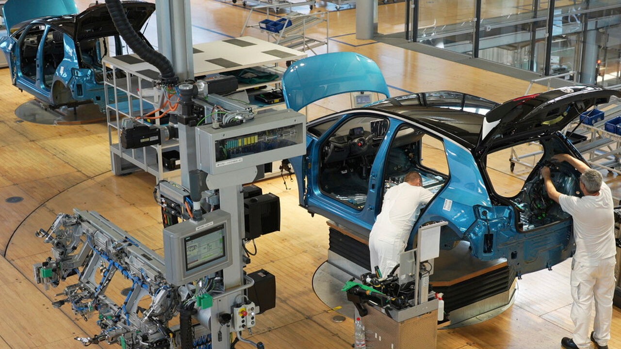 'Made in Europe' en snellere vergunningen: zo wil Europese Commissie industrie wapenen tegen Chinese overproductie