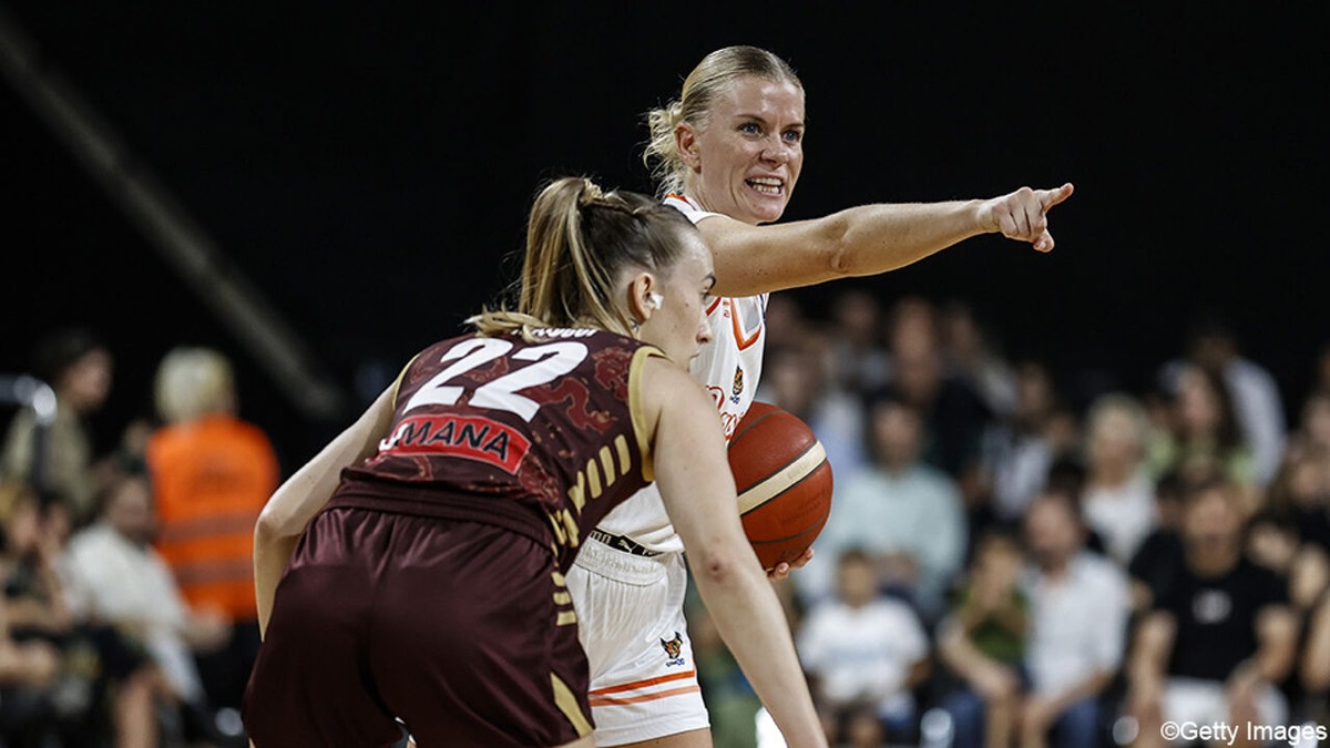 Net op tijd voor WK-kwalificaties met de Cats? Julie Vanloo maakt comeback na knieblessure