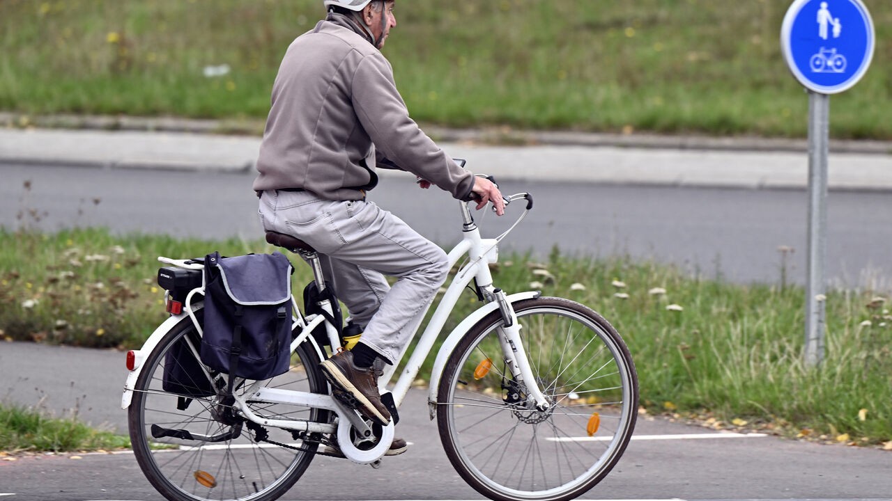 "Elke dag 120 kilometer": Guy (56) fietst dagelijks naar het werk, net als 1 op de 4 Vlamingen