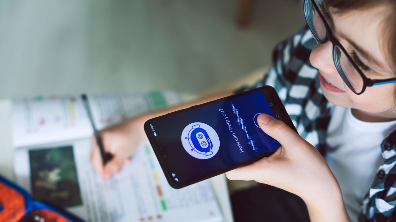 Hoe snelle opmars van AI ook in Vlaanderen tot ongemak leidt: gaan we er wel slim mee om?