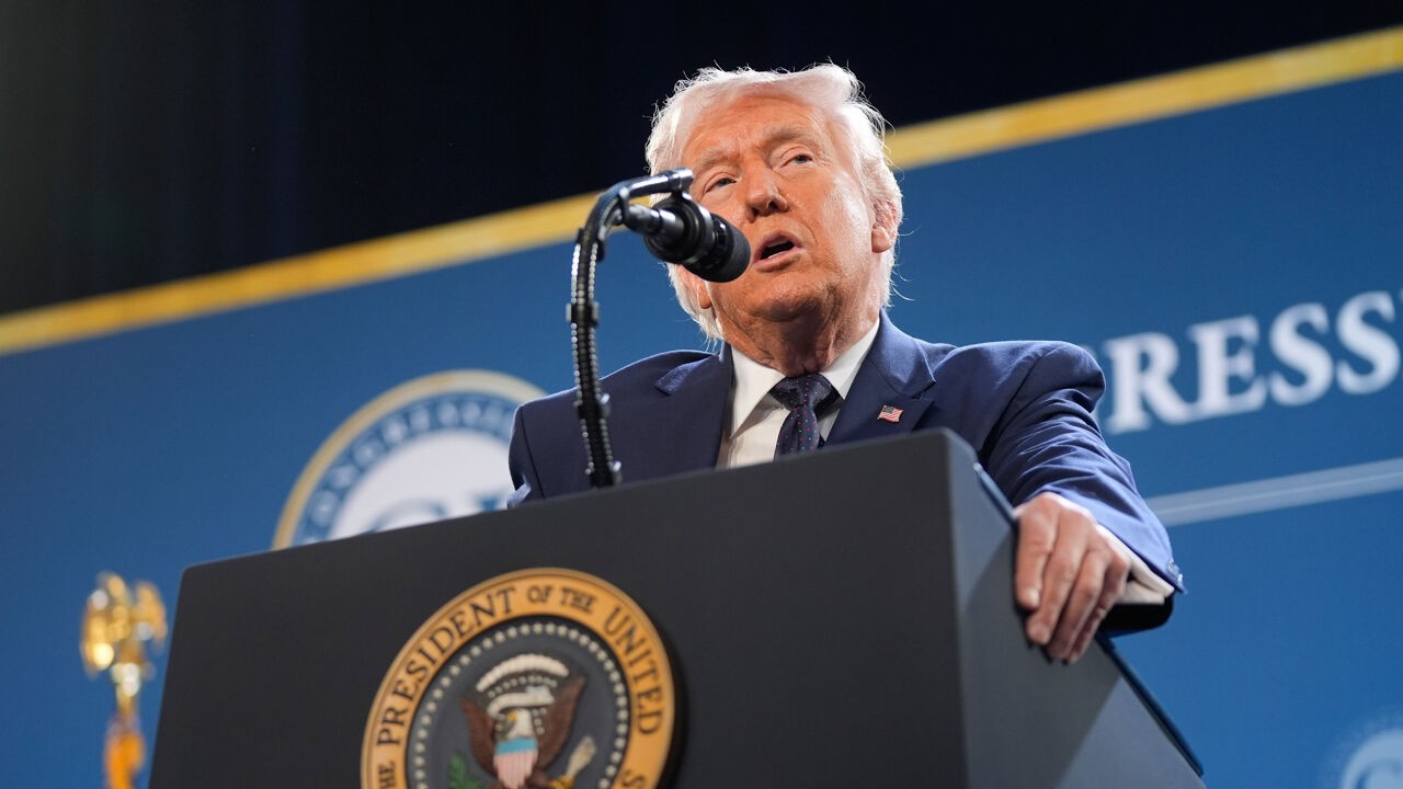 Israël voert "nieuwe reeks grootschalige aanvallen" uit in Iran, president Trump: oorlog tegen Iran "vrijwel" voorbij