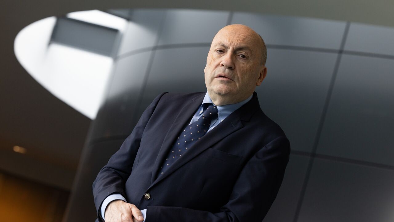 Ombudsman Brussels Airport een maand lang geschorst