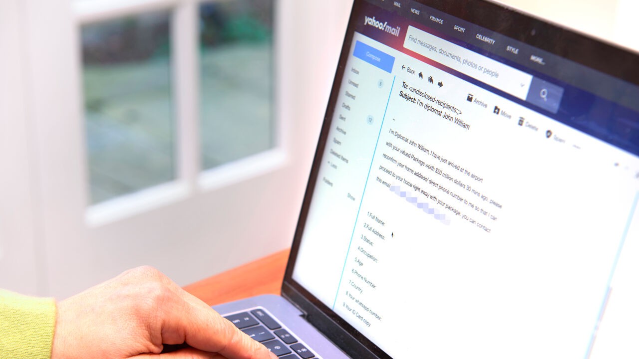 Nadat Inti De Ceukelaire zelf achter phishingbende aanging: wat kan hij dat het parket niet kan?