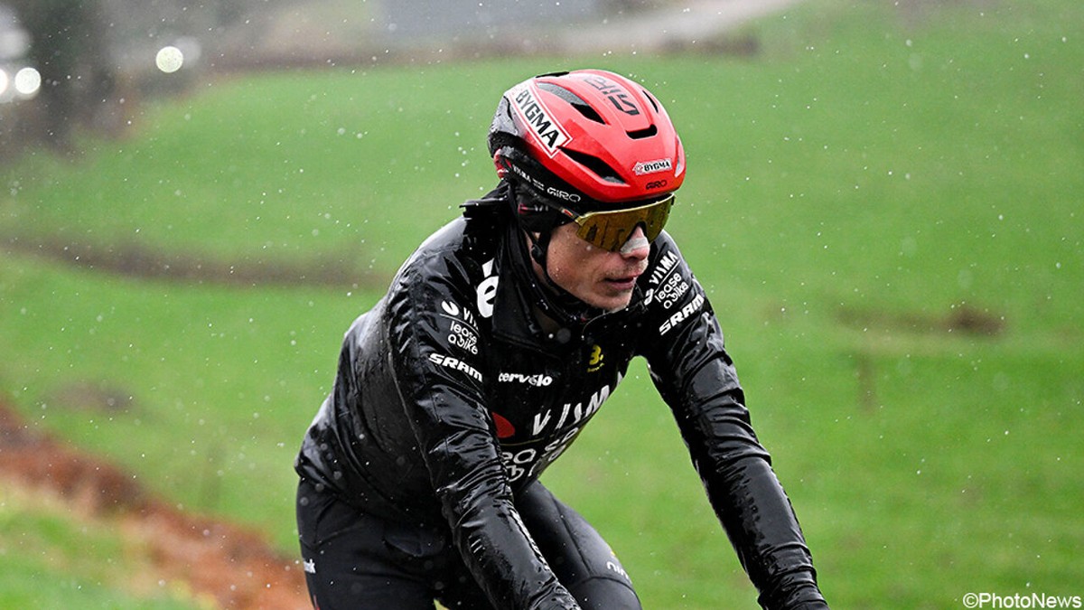 Jonas Vingegaard viert eerste ritzege ooit in Parijs-Nice: "We hadden niet zo'n gekkenhuis verwacht"