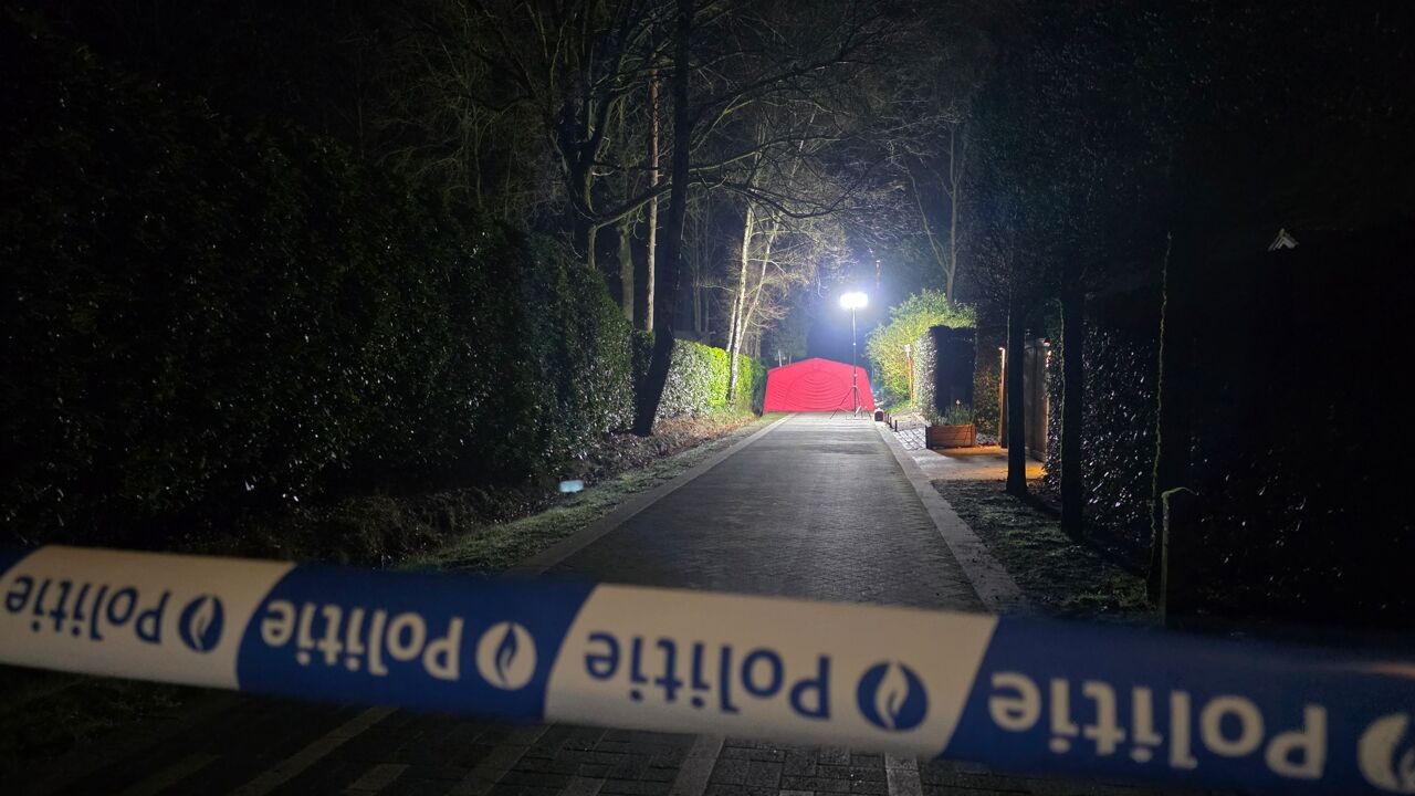 Bestuurder van dodelijk ongeval met vluchtmisdrijf in Brecht verhoord, morgen voorleiding bij onderzoeksrechter