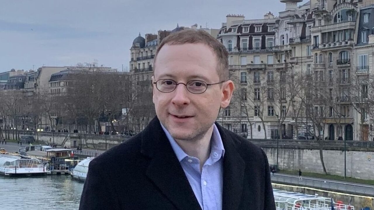 "IQ hangt samen met ras": dit is Nathan Cofnas, de 'rassenrealist' die ophef veroorzaakt aan UGent