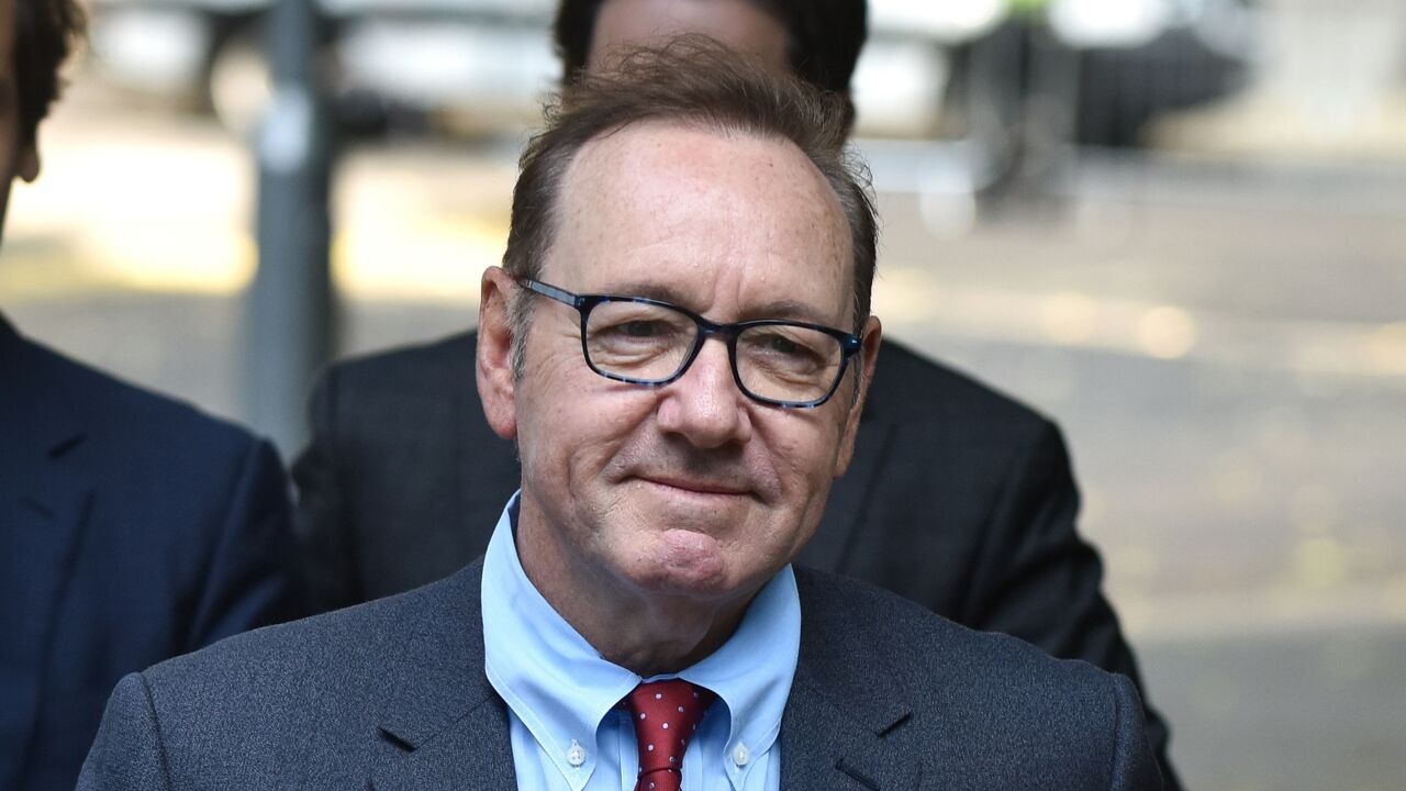 Kevin Spacey sluit schikking met 3 mannen die hem van seksuele agressie beschuldigden