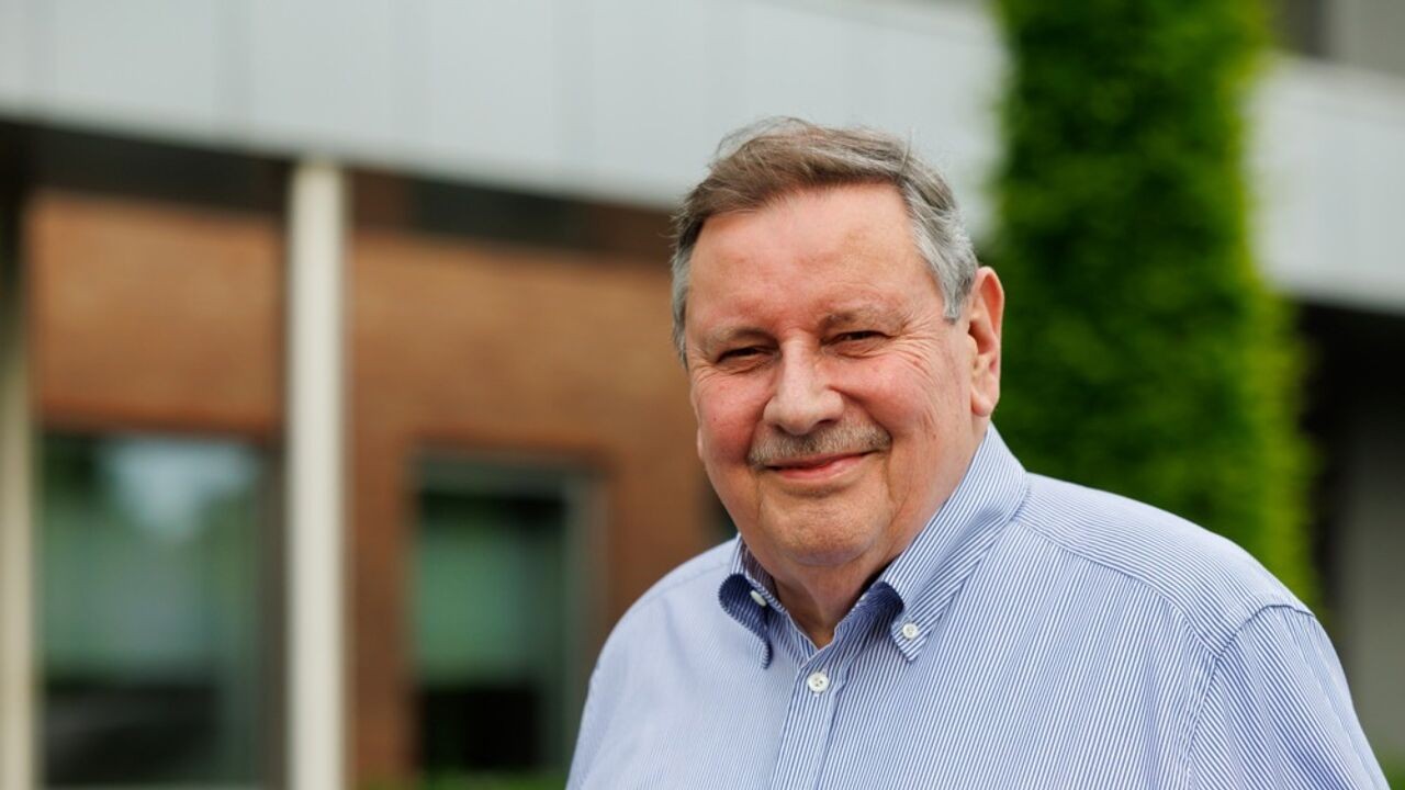 Dovy Keukens keert na minder dan 1 jaar terug naar oude slogan: "Iconische slogan die verbonden is aan iconische Donald Muylle"