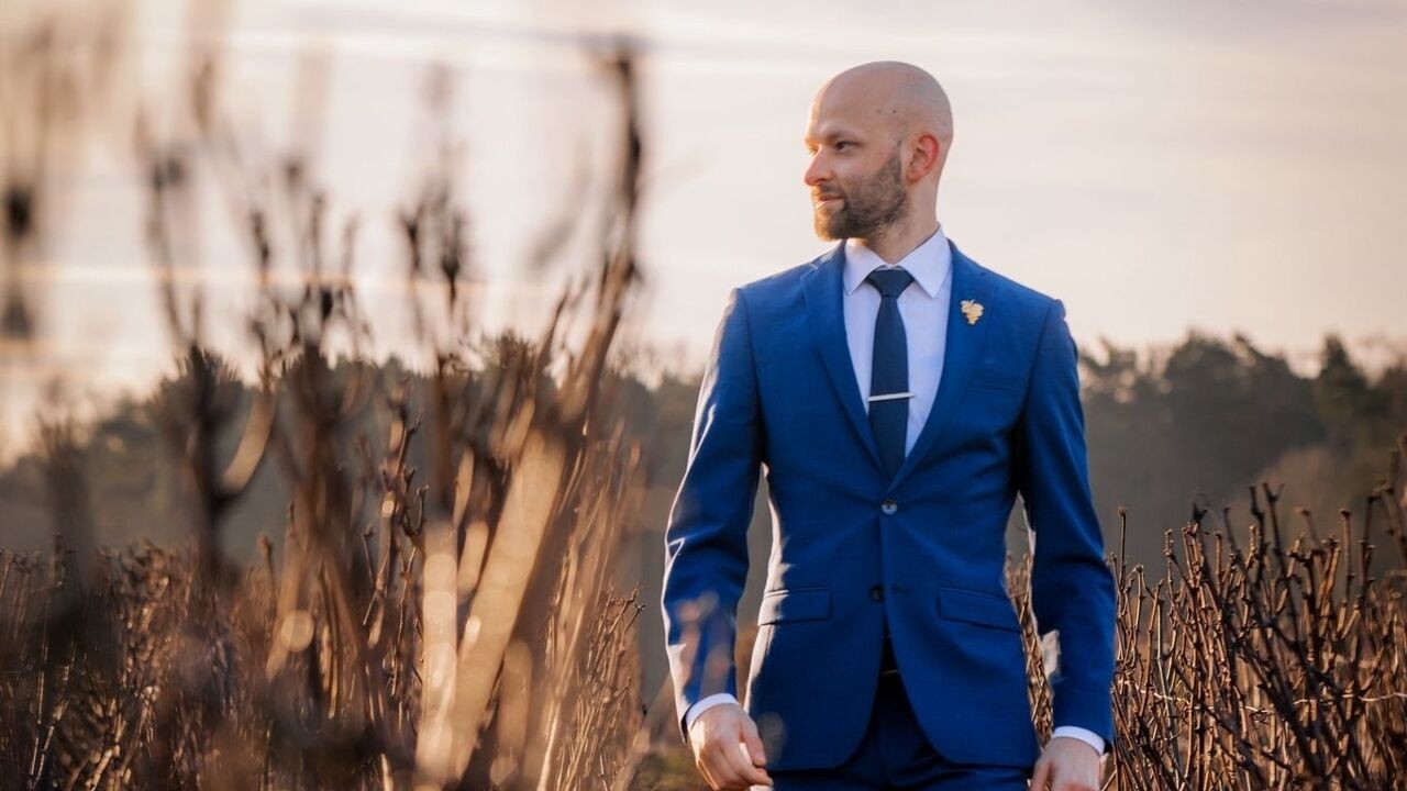 "Op restaurant laat ik mijn vriendin proeven": beste sommelier van België drinkt zelf amper wijn