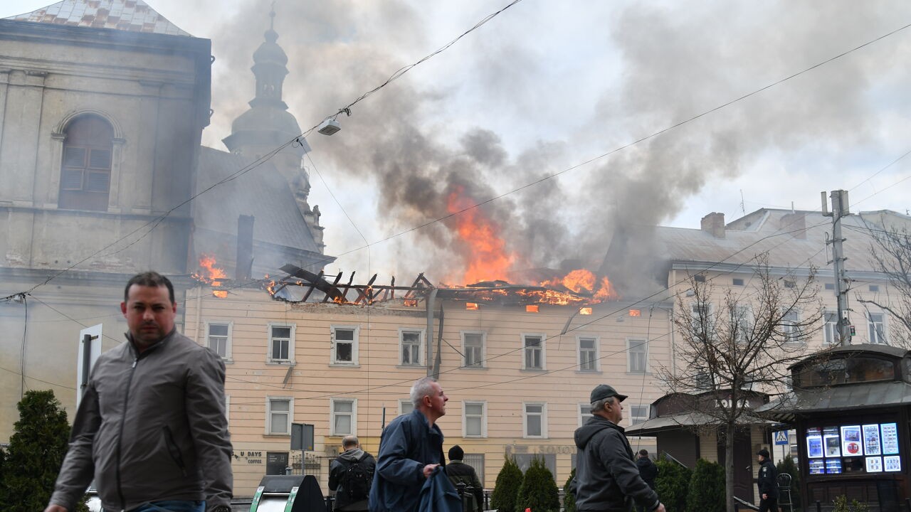 Mechelse burgemeester Somers is in Lviv tijdens Russische aanval op klaarlichte dag: "Als je dit meemaakt, zie je hoe barbaars oorlog is"
