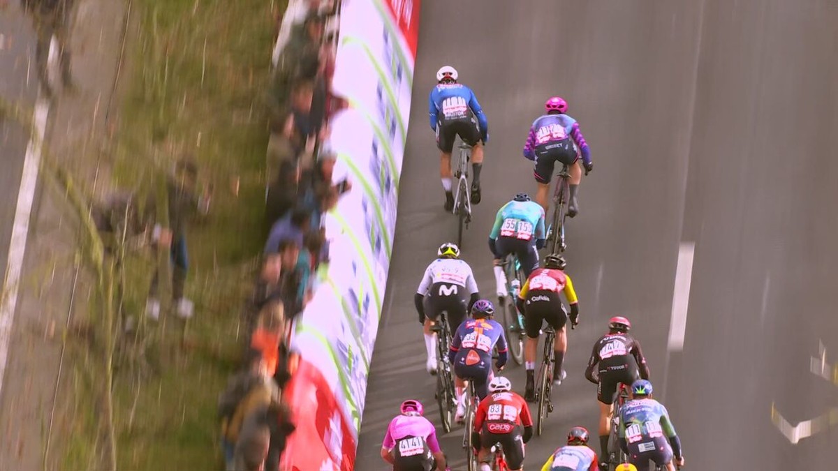 VIDEO - Philipsen en Groenewegen sprinten voor winst in de Ronde van Brugge