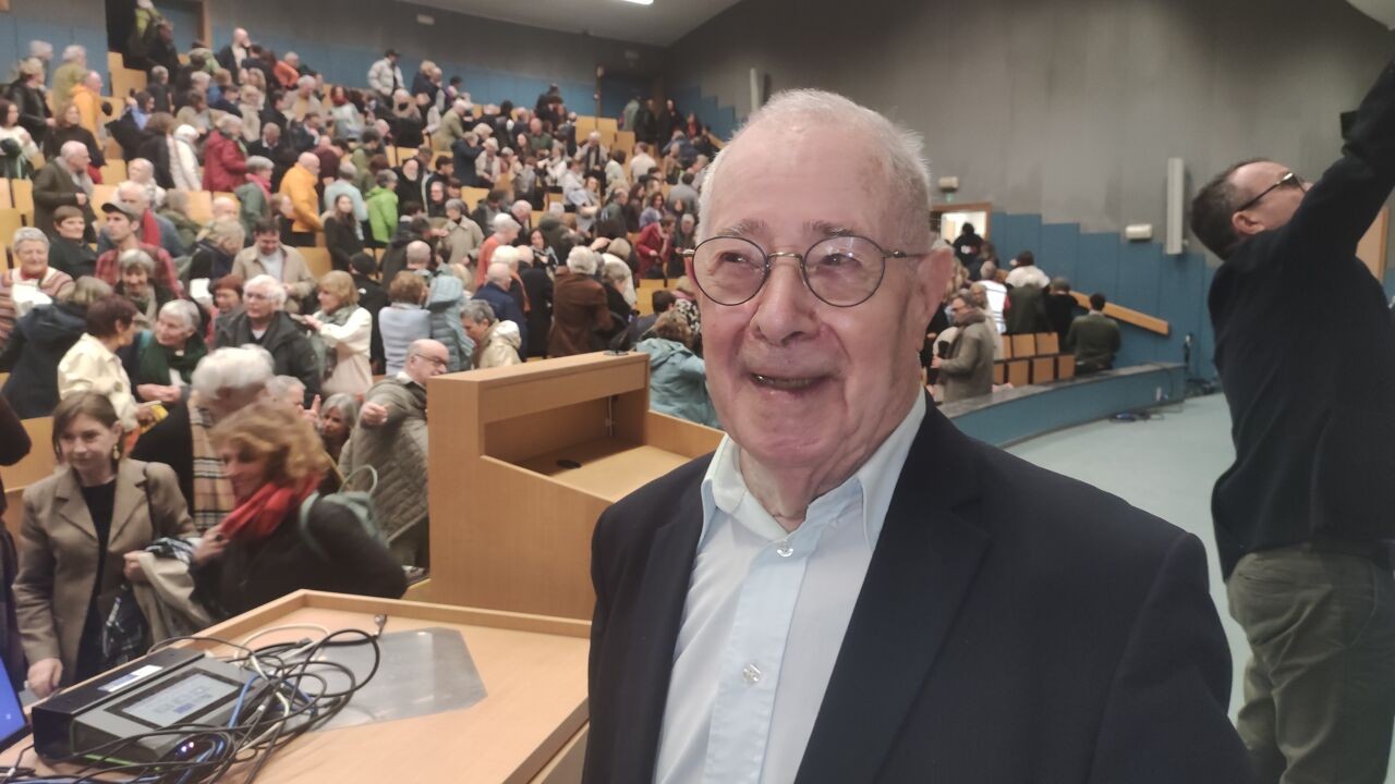 Legendarische UGent-prof Walter Prevenier (91) geeft opnieuw college: "Wat trager, maar even begeesterend"
