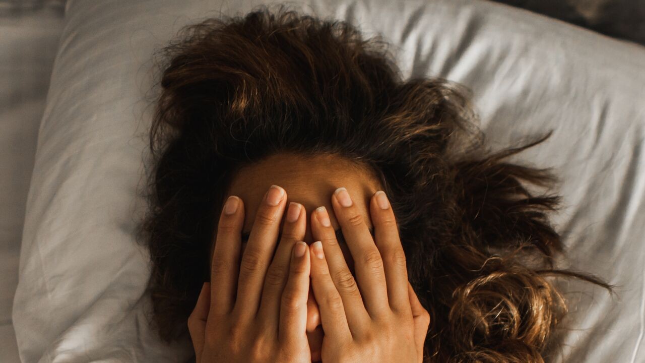 Zomertijd gaat vannacht in: dit zijn de gevolgen voor je slaap en gezondheid