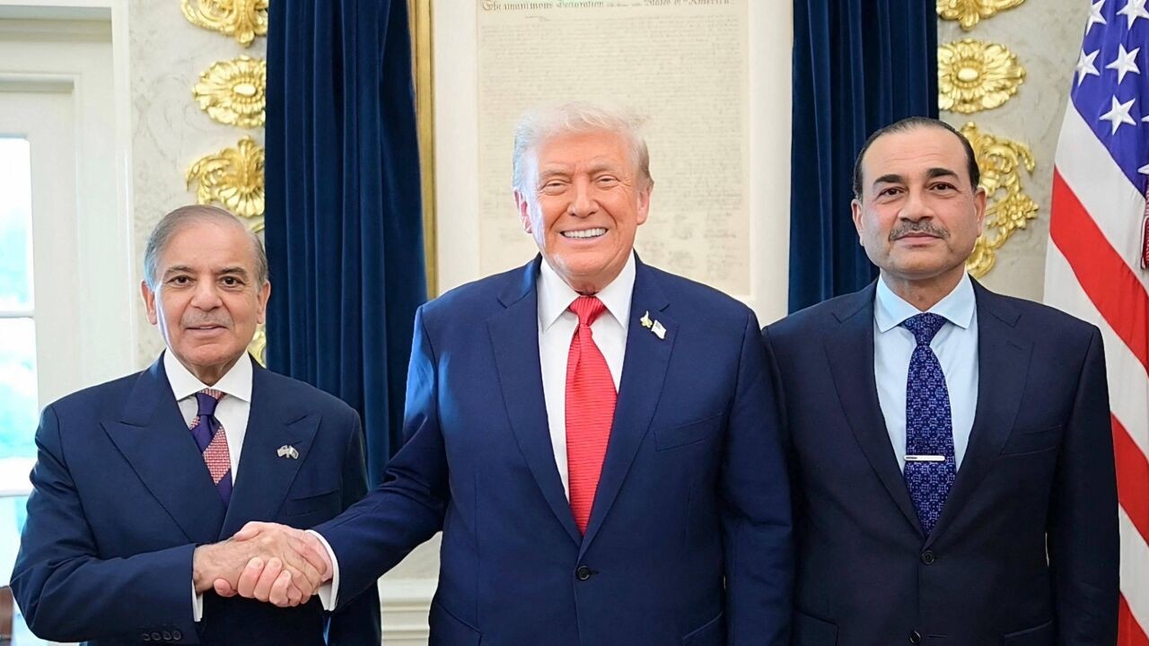 Eén telefoontje met Trump: hoe Pakistan van oorlogsland uitgroeit tot vredesbemiddelaar met Iran