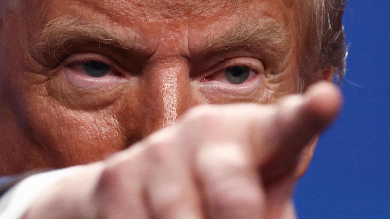 Trump overweegt 'sterk' om uit NAVO te stappen, maar kan dat zomaar?