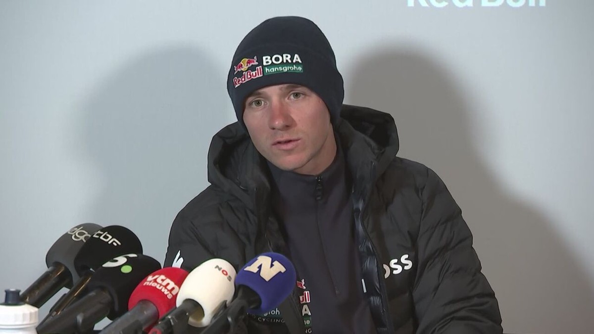 "Genoten van hoe we jullie in de zak hebben gezet": bekijk de persconferentie van Evenepoel voor de Ronde