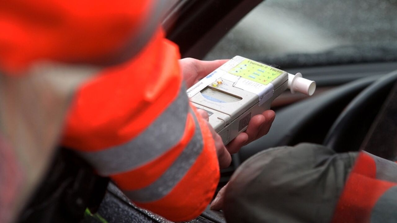 Man uit Kuurne vrijgesproken na rijden met 3,56 promille alcohol in bloed: zijn lichaam brouwt zelf alcohol