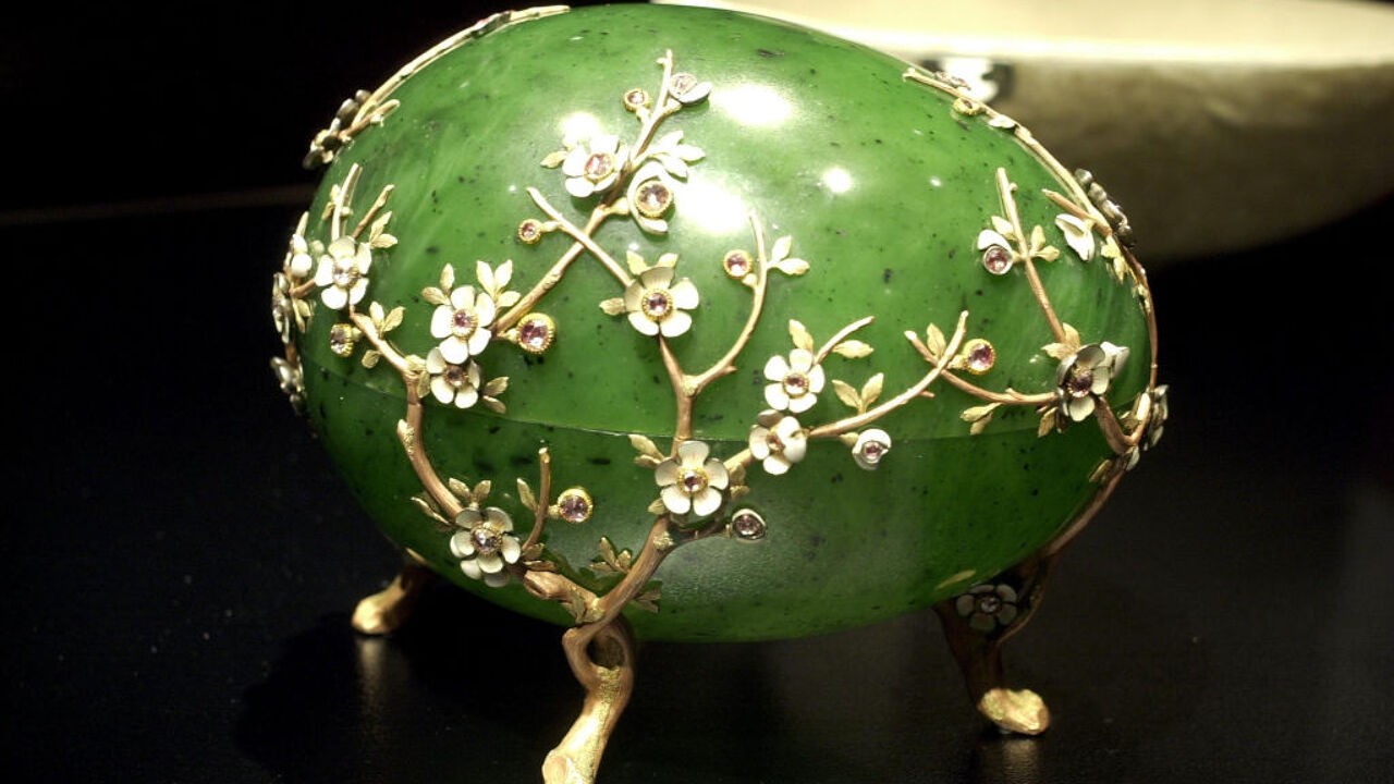 Nietsvermoedende dief steelt handtas met daarin Fabergé-ei ter waarde van 2,5 miljoen euro (en loopt tegen de lamp)