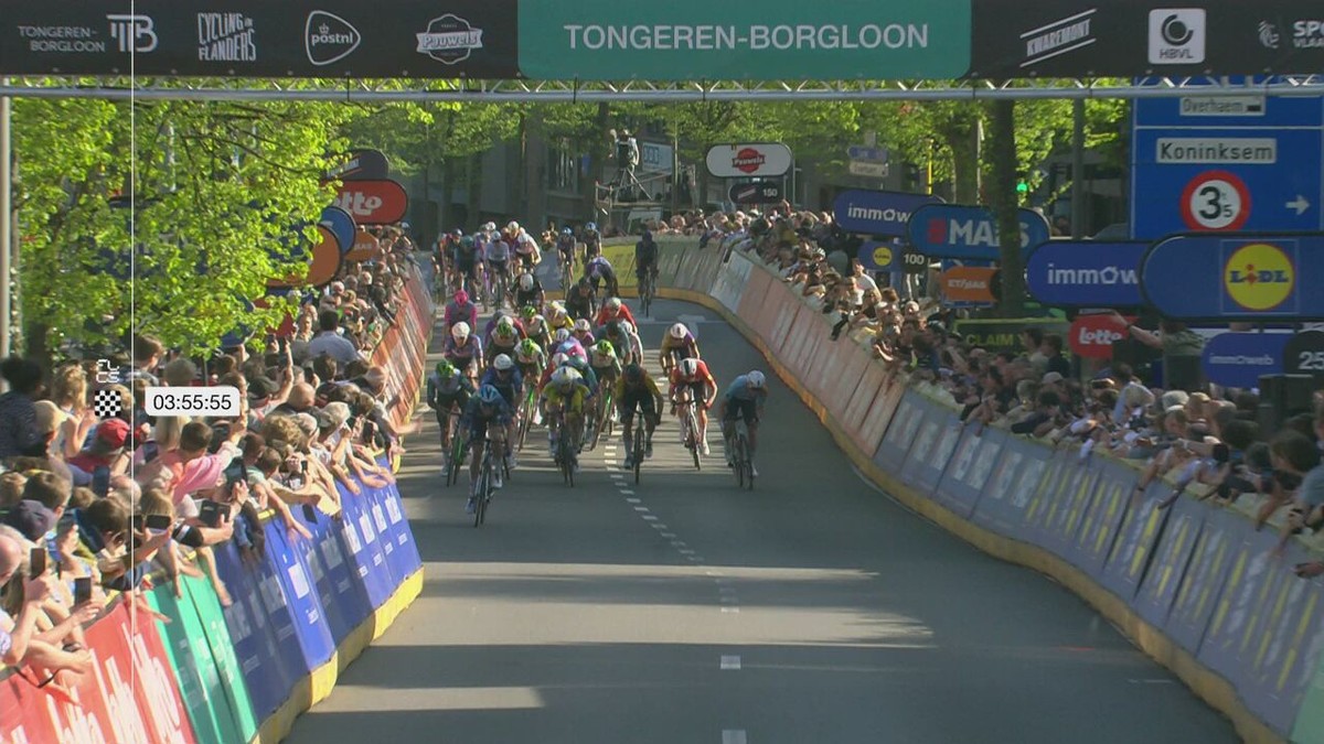 VIDEO - Tim Merlier is opnieuw de snelste man van het peloton en wint met twee fietslengtes voorsprong