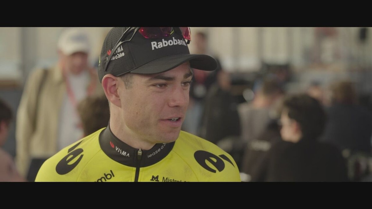 Wout Van Aert na Roubaix: 'Ik besef heel hard dat dit de grootste overwinning uit mijn carrière is'