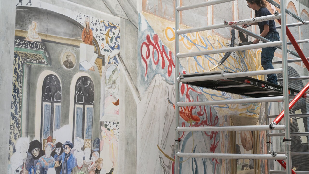 "Verbeelding en vreugde als daad van verzet": Laure Prouvost onthult monumentaal fresco in Brugge