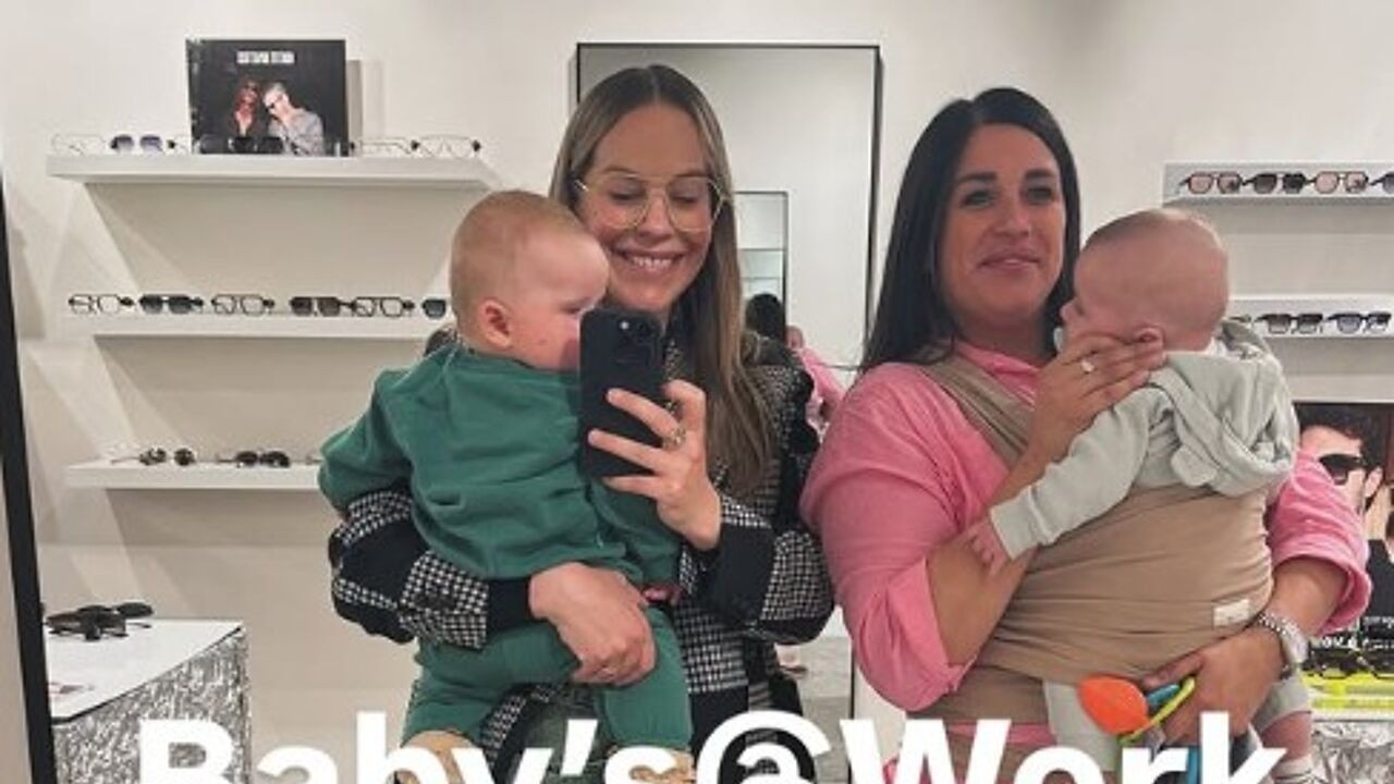 Eline De Munck laat baby's toe op werkvloer, maar experts zijn kritisch: "Structureel probleem los je niet individueel op"