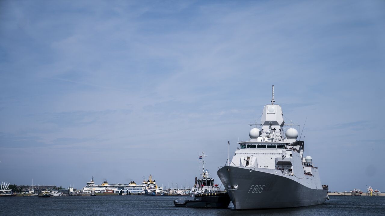 Met tracker in enveloppe: journalist spoort marineschip van Nederland onderweg naar Midden-Oosten op