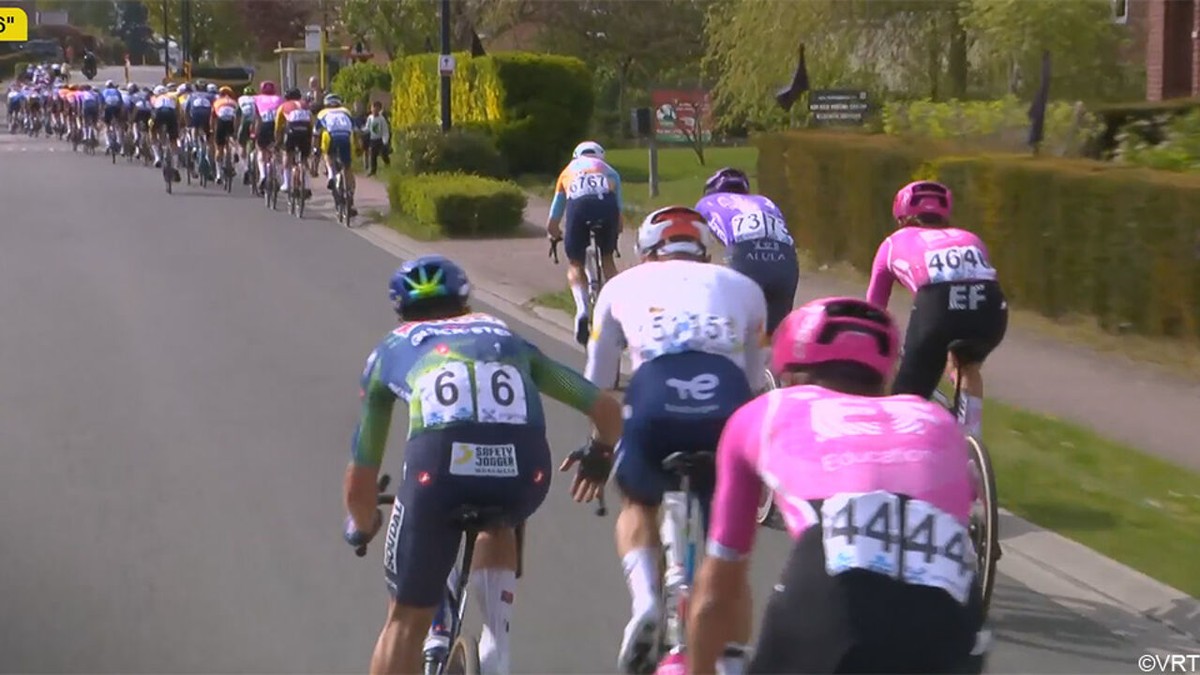 Jury bestraft 2 kemphanen in Brabantse Pijl, ook gele kaart voor Toon Aerts