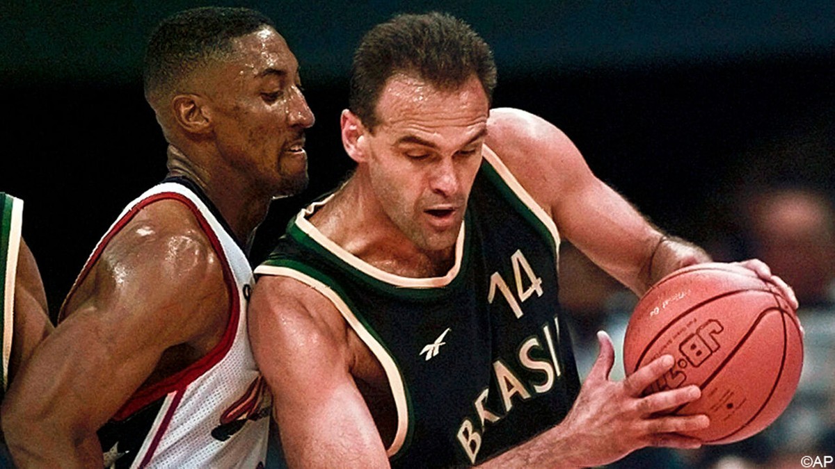 Basketbalwereld rouwt om legendarische scoremachine Oscar Schmidt (68)