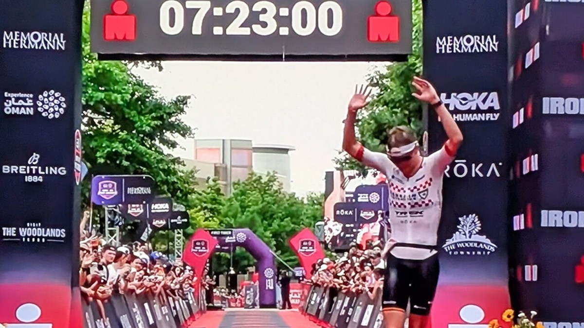 Marten Van Riel duikt onder wereldrecord Ironman in Texas, maar Kristian Blummenfelt is nog 1,5 minuut sneller