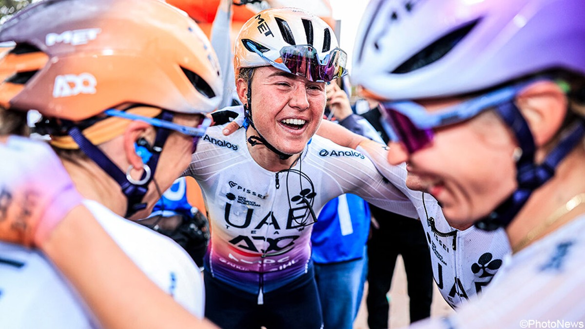 Gisteren pas op de startlijst gezet, nu is Paula Blasi winnares van de Amstel: "Net voor mijn aanval was ik nog gelost"