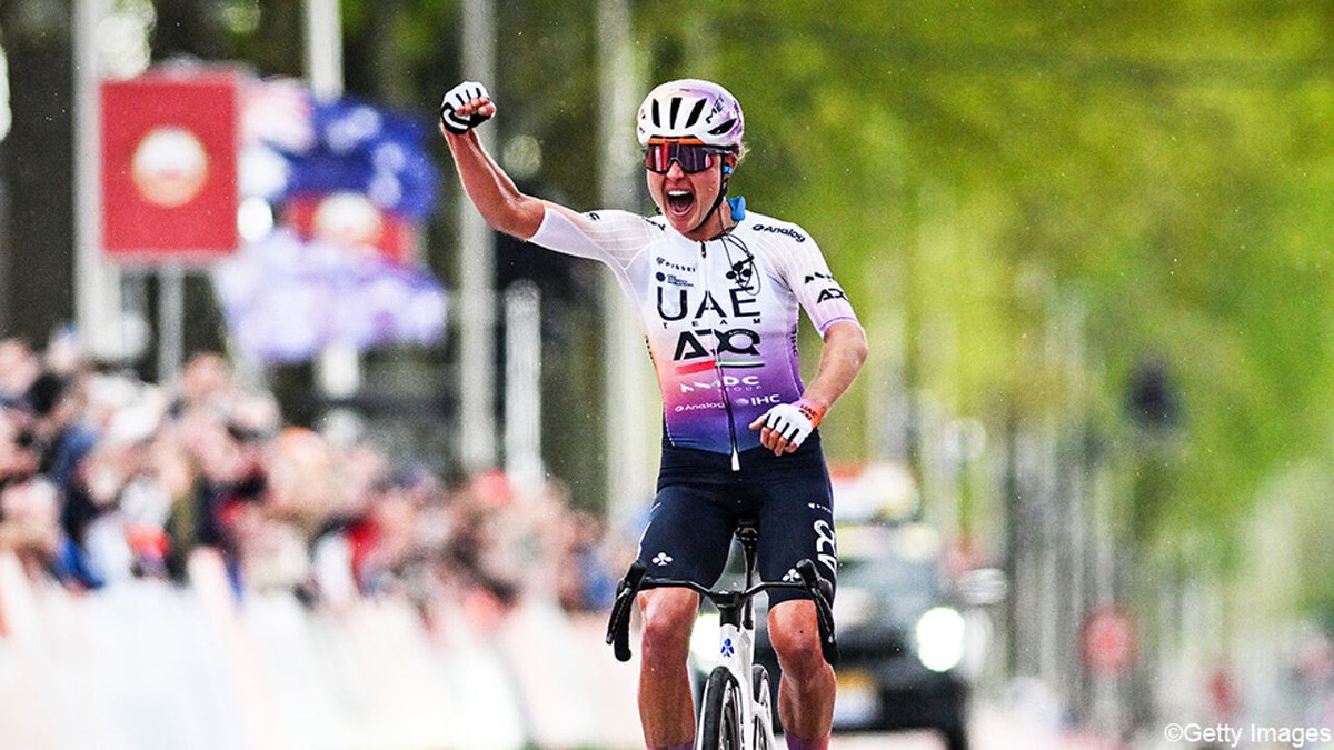 Spaanse surprise Paula Blasi stunt en stooft de favorieten een peer in de Amstel Gold Race