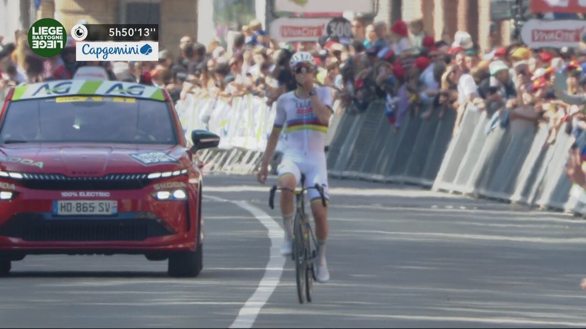 IJzersterke Tadej Pogacar rekent af met Seixas in het slot en wint Luik-Bastenaken-Luik