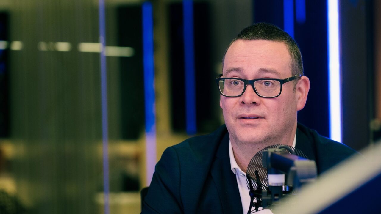 Voorzitter Hedebouw over vertrekkende PVDA-parlementsleden: "Groeipijnen waar we lessen uit moeten trekken"