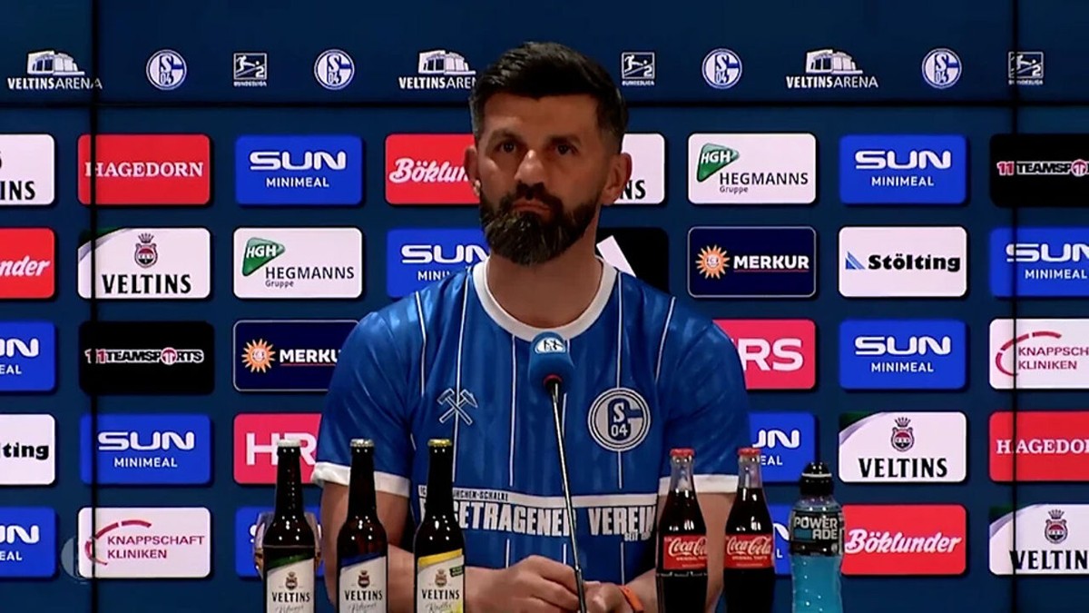 Met retroshirt als smeekbede: Schalke 04 is klaar voor promotie, maar herhaling van 4 jaar geleden moet vermeden worden